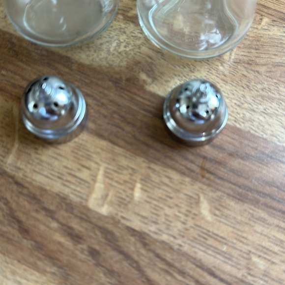 Princess House Vintage Crystal Heritage Etched Salt and Pepper Shaker Set - Picture 7 of 8